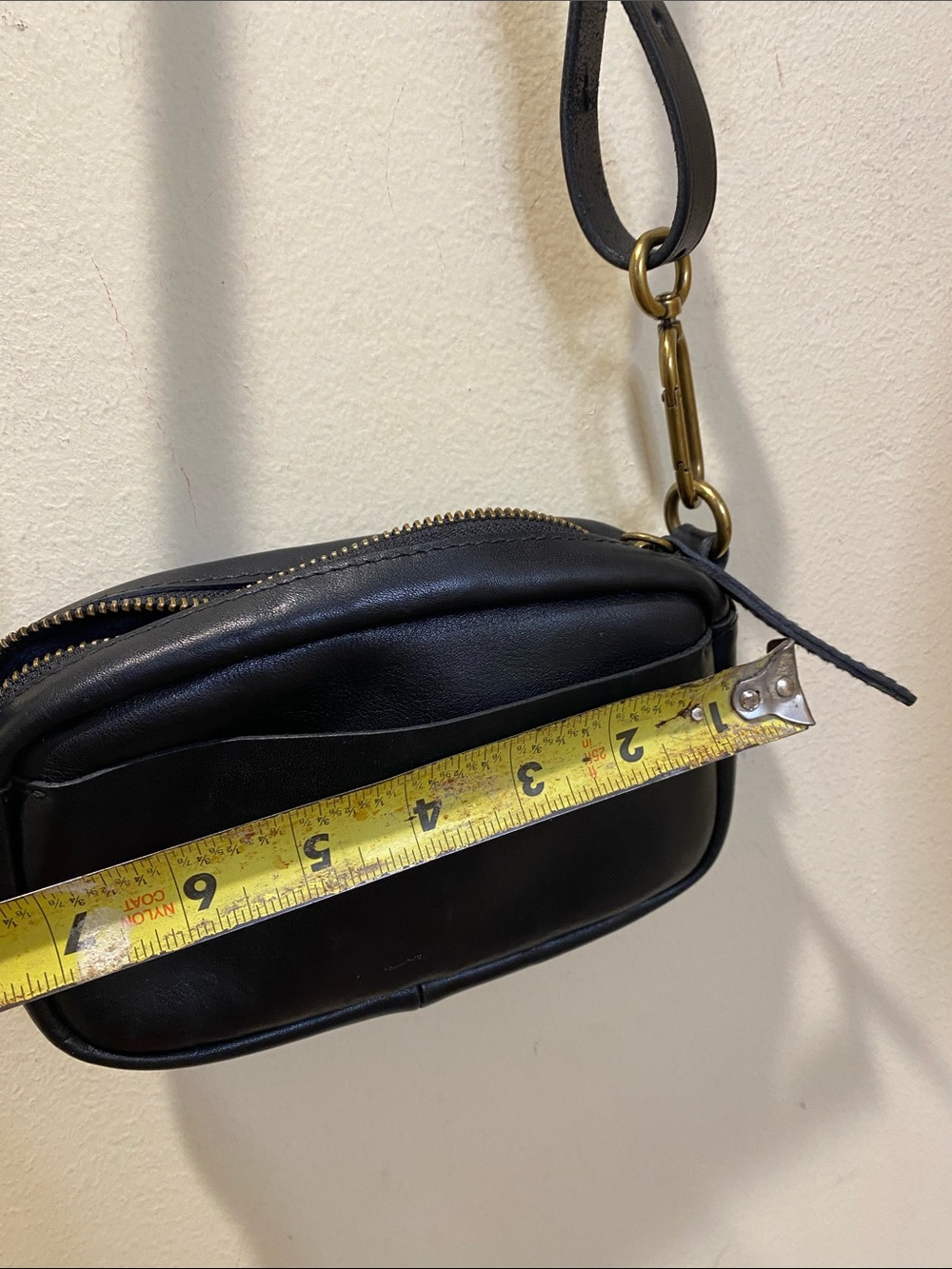 MADEWELL Carabiner  Classic Black Leather Crossbody Bag - Adjustable Strap - Picture 12 of 13